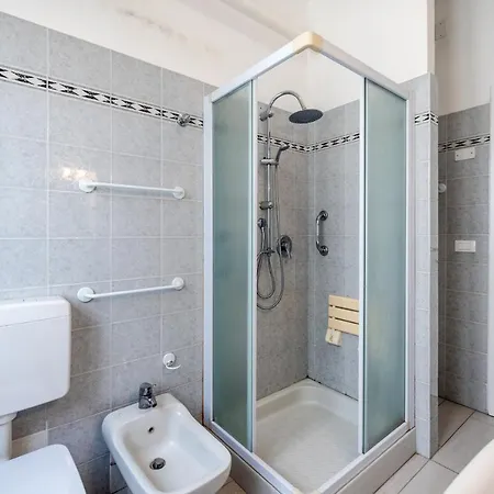 Casa Romeo Con Posto Auto Apartmán *