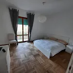 Casa Romeo Con Posto Auto Finale Ligure