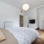 Casa Romeo Con Posto Auto Lägenhet *