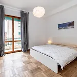 Casa Romeo Con Posto Auto Lägenhet
