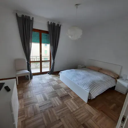 Casa Romeo Con Posto Auto Finale Ligure