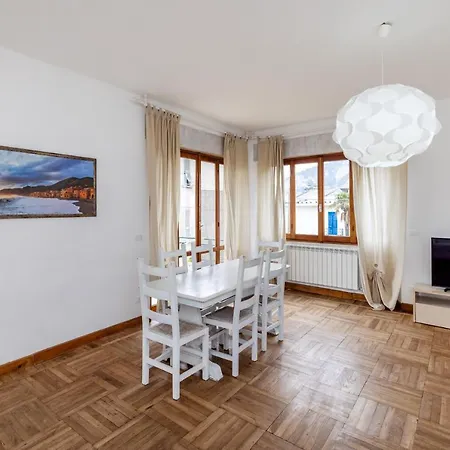 Casa Romeo Con Posto Auto *