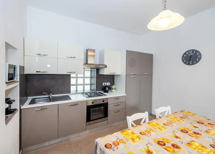 Casa Romeo Con Posto Auto * Finale Ligure