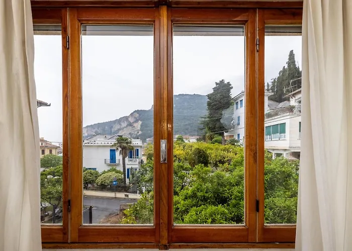 Casa Romeo Con Posto Auto Lejlighed *